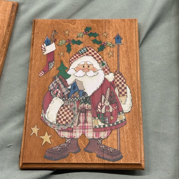 Handmade wooden Santa plaques. Vintage Santa picture on each. - Picture 4 of 5